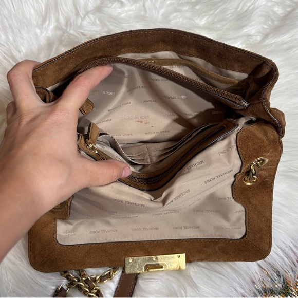 Michael by Michael Kors Sloan Large Chain Bag - Picture 6 of 8